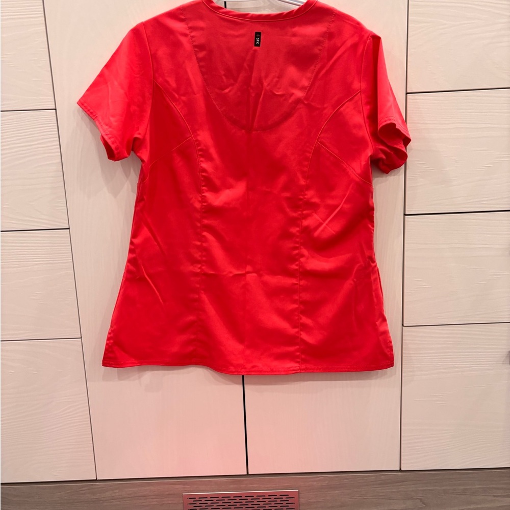 Grey's Anatomy Red Scrub Set - Picture 4 of 7